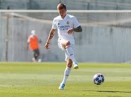 I won't be playing until i'm 38 toni kroos says the winning of titles is an addiction and he says that while madrid's level dropped one percent in recent years, it makes a massive difference. Toni Kroos On Twitter New Kit