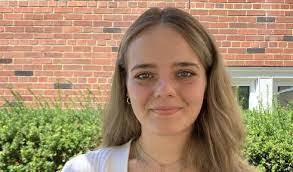 Emily Barbee's Instagram, Twitter & Facebook