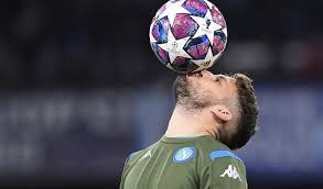 Check out his latest detailed stats including goals, assists, strengths & weaknesses and match ratings. Dries Mertens Anche Io Mi Sento Napoletano E Voglio Aiutare La Lotta Al Covid 19 Globalist