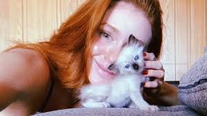 In 2006, she portrayed a prominent character in silvio de abreu's belíssima. Marina Ruy Barbosa Pede Mundo Mais Vegetariano Apos Crise Do Coronavirus Portal Veg