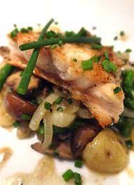 Scrumpdillyicious Pan Seared Tilefish With Wild Mushrooms Asparagus Fish Recipes Healthy Tile Fish Recipe Fish Recipes