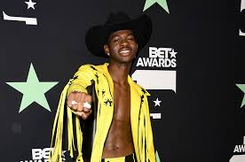 The old town road rapper called out twitter users who left sexual and homophobic comments underneath a post about james's latest video, in which. Lil Nas X Speaks Out About James Charles Friendship