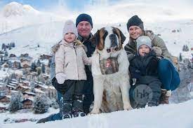 Princess Madeleine And Her Family In On Vacation The Swiss Alps Credits The Duchessofvastergotland Princessmadeleine 2017 Princessmadeleine Suecia Realeza