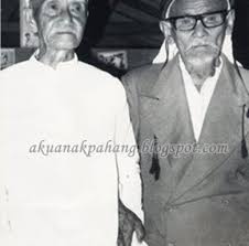 Mat kilau memiliki seorang sahabat seperguruan yang ia adalah cucu dari tuan sri tun ahmad zazali hewan yang di takuti oleh dajjal inilah yang di ketahui namanya oleh mat kilau dan guru gurunya tadi. Gambar Mat Kilau Dan Dato Bahaman