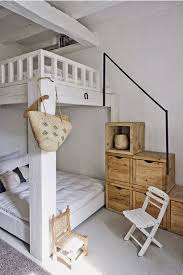 Ada yang menyukai desain kamar tidur dengan ramai perabotan didalamnya ada juga yang sebaliknya. 70 Desain Kamar Tidur Sempit Minimalis Sederhana Desainrumahnya Com