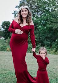 Découvrez toutes nos robes femme chez espace mode. Robe Longue De Grossesse Col Bateau Epaule Denudee Elegant De Soiree Bordeaux Pour Femme Enceinte Robe De Grossesse Femme De Grossesse