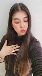 Amber Jung's Instagram, Twitter & Facebook