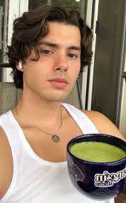 Carly Chen (carlanachen)