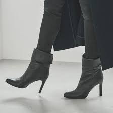 VII XII XXX セブントゥエルヴサーティー ハーフブーツ - ブーティ