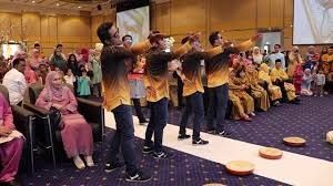 Muhammad khalid, ezzat shafie, fahmi azrul, fauzi azizul, dan syamsul arif. Sedih Pilu Majlis Akad Nikah Fauzi X Fatin Jangan Tengok Kalau Hati Tisu By Kompang 5 Beradik Official