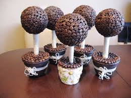 что можно подарить родителям на новый год сделанное своими руками Chto Podarit Roditelyam Idei Na Lyubye Povody