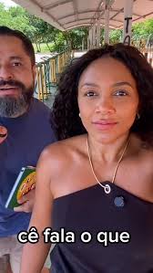 #tbt 🤎🫶🏽 de uma apresentação de especifica na @mtescoladeteatro pela  @unematoficial no paço do @cineteatrocba falando sobre os percursos para  acessibilidade ao lado do parceiro @kabecapensantee com ...