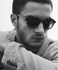 ANTIQUE INVESTMENTS HIGH-END RESTAURANTS MANAGEMENT CONSULTANTS THE RISE OF  INSTAGRAM LONDON PROPERTY