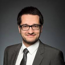 Evan Strong (@EvanStrongLive)