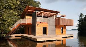 With three floating cabin rentals to choose from stretching over 52 miles of the fertile texas gulf coast you will be able to find the getaway to suit your needs with laguna adventures. 16 Modern Floating Houses For Cool Lazy Pirates