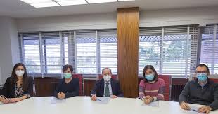 La Universidad de Navarra y cuatro institutos firman un convenio para el  Bachillerato de Investigación