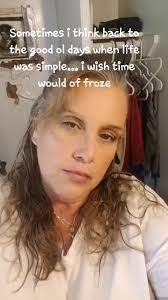 Leanne Mcbride's Instagram, Twitter & Facebook