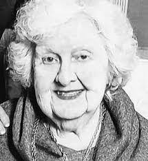 Joan Packer's Instagram, Twitter & Facebook