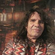 This was a fun show! If you don't already follow Jack and Davis Reid  Music.... go do it! They put