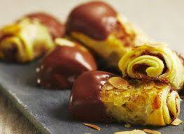 Cigares Feuilletes Chocolat Pommes Amandes Feuillete Chocolat Recette Et Recette Dessert Facile