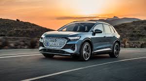 A sleeker sportback version of the car with a more sloping roof and. Audi Q4 E Tron Geraumiges Kompakt Suv Zum Fairen Kurs Computer Bild