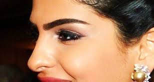 صور الأميرة أميرة الطويل يومصر ear cuff pearl earrings ear