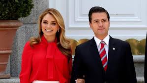 The couple had three children. Enrique Pena Nieto Se Instala En Andalucia Y Estrena Pareja