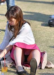 ほのぼの公園パンチラエロ画像 - 性癖エロ画像 センギリ