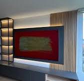 Diseño y funcionalidad en perfecta armonía!, Presentamos nuestro último  proyecto: un mueble de TV personalizado hecho con melamina, estructura  metálica , iluminación LED que agrega un toque de ...
