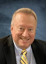 Dirk Shaw's Instagram, Twitter & Facebook