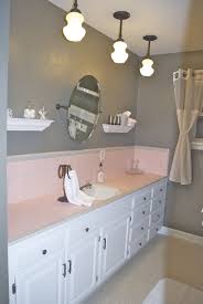 Pink Tile Bathroom I Am Def Going To Implement These Ideas To My New Home With Retro Pink Bathro Retro Pink Bathroom Pink Bathroom Tiles Bathroom Tile Designs