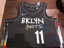 Brooklyn nets star spencer dinwiddie will wear a jersey that says 'trillions' when the nba season resumes in orlando. Nets City Edition Uniform To Honor Brooklyn Artist Jean Michel Basquiat Netsdaily