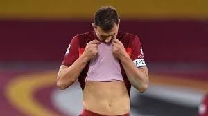 Edin džeko fifa 21 career mode. Edin Dzeko Von Der Roma Positiv Auf Das Coronavirus Getestet Kicker