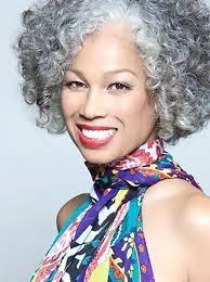 Frisuren 2020 Hochzeitsfrisuren Nageldesign 2020 Kurze Frisuren Natural Hair Styles Beautiful Gray Hair Silver Hair