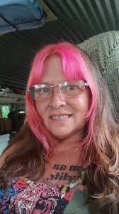 Woman finds happiness after divorce