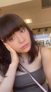 Lai-Ling 💛 (@_lailingb_)