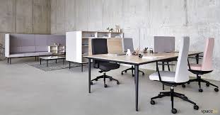 No need to worry about where to put computers, we provide a spacious desktop, a key tray board, and a host board. Longi Black Desk Oak Top Spaceist