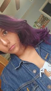 Lets meet up and vibe ? My goal is to make 3 friends this year i need to  dance the night away .im 30 and mexican af and love to eat and dance 💃 😋