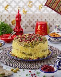 Your Palestine On Instagram في اجمل من هيك مقلوبة الفول الاخضر Photo Credit Kitchen Maestro فلسطين تصوير طعام تصوير تراث Food Arabic Food Cuisine