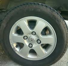 Harga kereta axia terkini 2020 termasuk kelayakan gaji minimum dan jumlah ansuran untuk pakai perodua axia baru. Tayar Dan Rim 14 Toyota Avanza Auto Accessories On Carousell