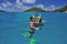 Seychellerna är en ögrupp nordost om madagaskar och 160 mil utanför östafrikas kust. Paket Kenyasafari Och Seychellerna 14 Dagar Kenzan Tours