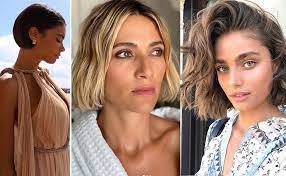 Sfoglia 73.794 capelli a caschetto fotografie stock e immagini disponibili, o avvia una nuova ricerca per scoprire altre fotografie stock e immagini. Il Caschetto E Il Taglio Di Capelli Di Tendenza Alla Mostra Del Cinema Di Venezia 2020