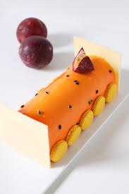 Buche Exotique Mangue Passion Vanille Recette De Noel Olivia Patisse Recette Dessert Noel Buche De Noel Aux Fruits Dessert Noel Boule