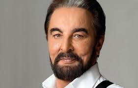 Kabir bedi can be seen using the following weapons in the following films and television series. Kabir Bedi A Star That Dazzled Abroad But Glimmered Faintly At Home