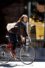 titsandtires 8842 turn by xander 416cyclestyle roadbikewomen roadbikeaccessories roadbikecycling roadbikemen roadbikevin 自転車ガール 女性サイクリスト 自転車 ファッション