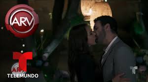 Maybe you would like to learn more about one of these? Raoul Bova Habla De Su Exitoso Rol En La Reina Del Sur 2 Al Rojo Vivo Telemundo Youtube