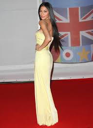 Außer james interessieren sich die jungs mehr für eishockey als hollywood, doch als sich ein bekannter produzent ankündigt, der auf der suche nach jungen talenten durchs land reist, kann james seine. Nicole Scherzinger Big Time Rush Wiki Fandom