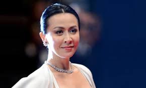 Dương Mịch diện đầm tôn ngực nổi bật giữa dàn sao