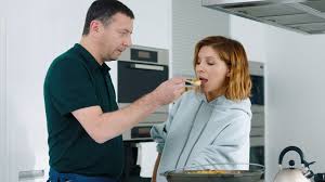 Алексей агранович родился 23 октября 1970 года в москве. Aleksej Agranovich V Prodolzhenii Seriala Ip Pirogova Prevratilsya V Restoratora Novosti Kino 19 Maya 2020 Kino Teatr Ru