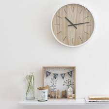 Horloge Ronde Blanche Maisons Du Monde Decoration Chambre Decoration Maison Deco
